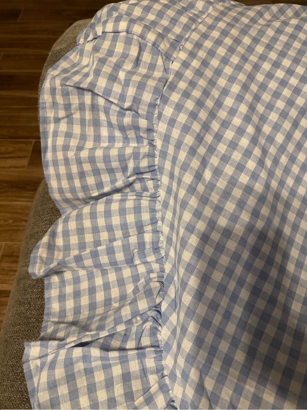 Blue and White Gingham Ruffled round table cloth - Unbranded 70”